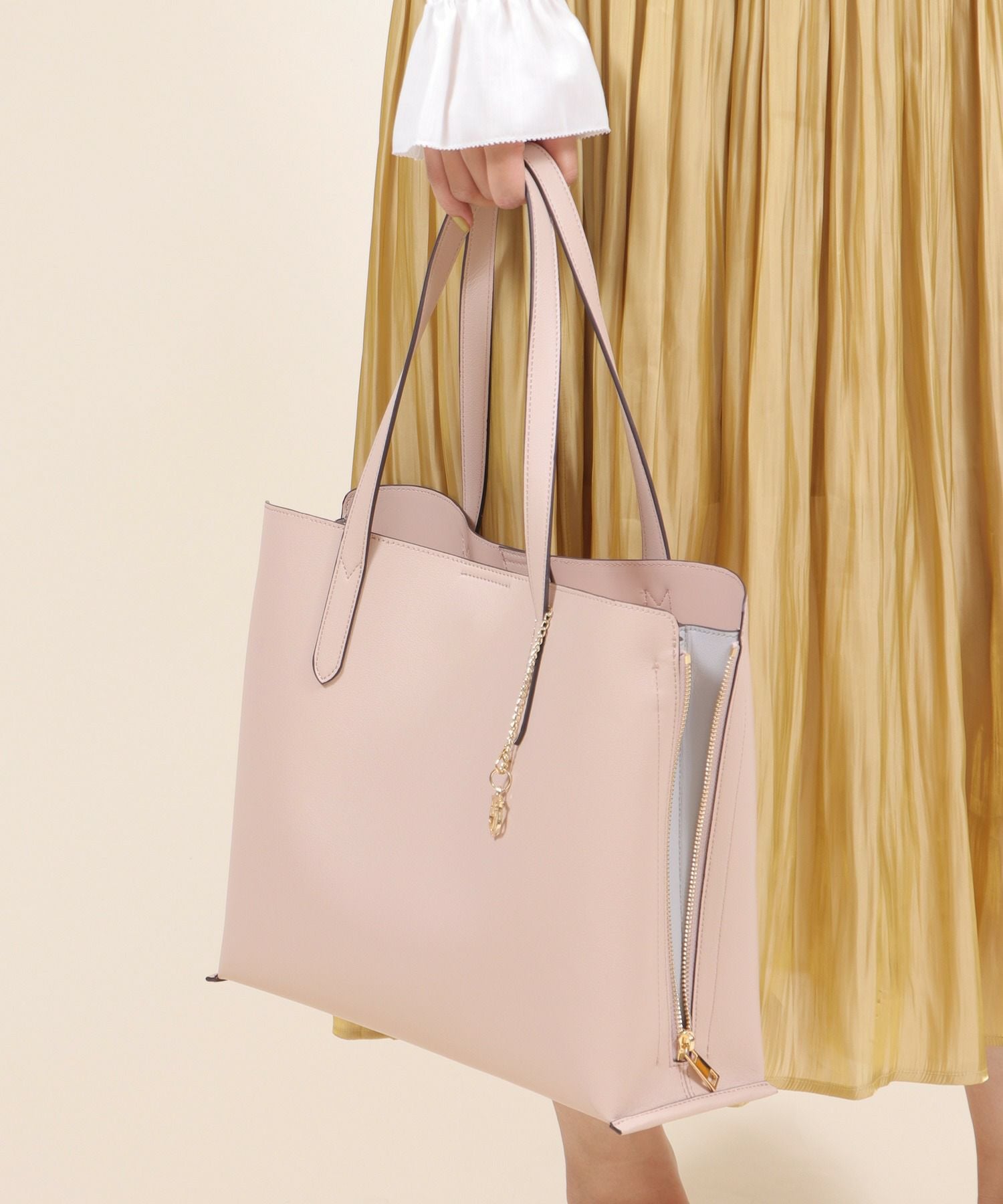 Bermosa]A4対応 サイドファスナー 変形配色デザイン 2wayバッグ