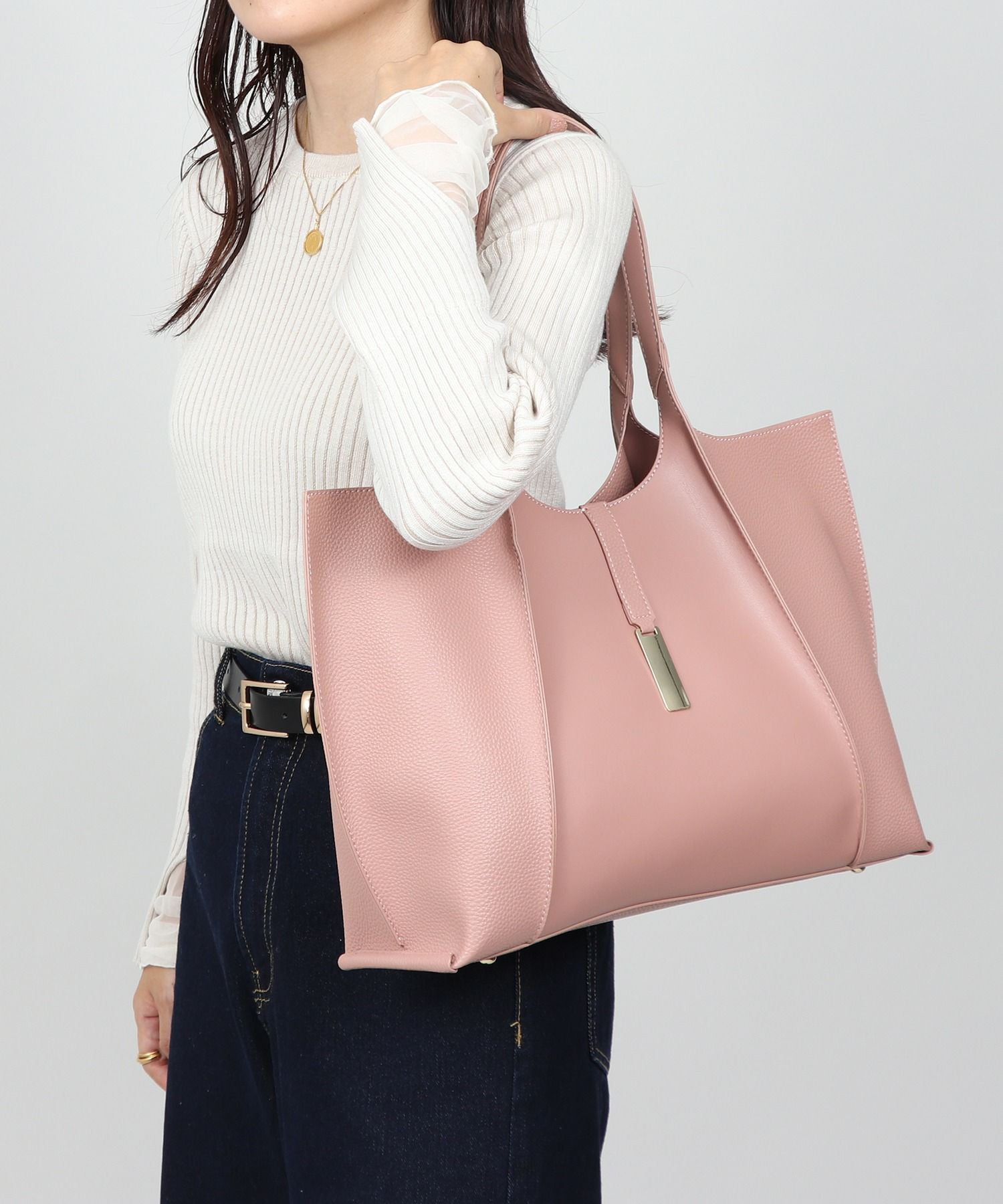 Bermosa]前後あおりポケット A4収納可 底鋲付き自立トートバッグ