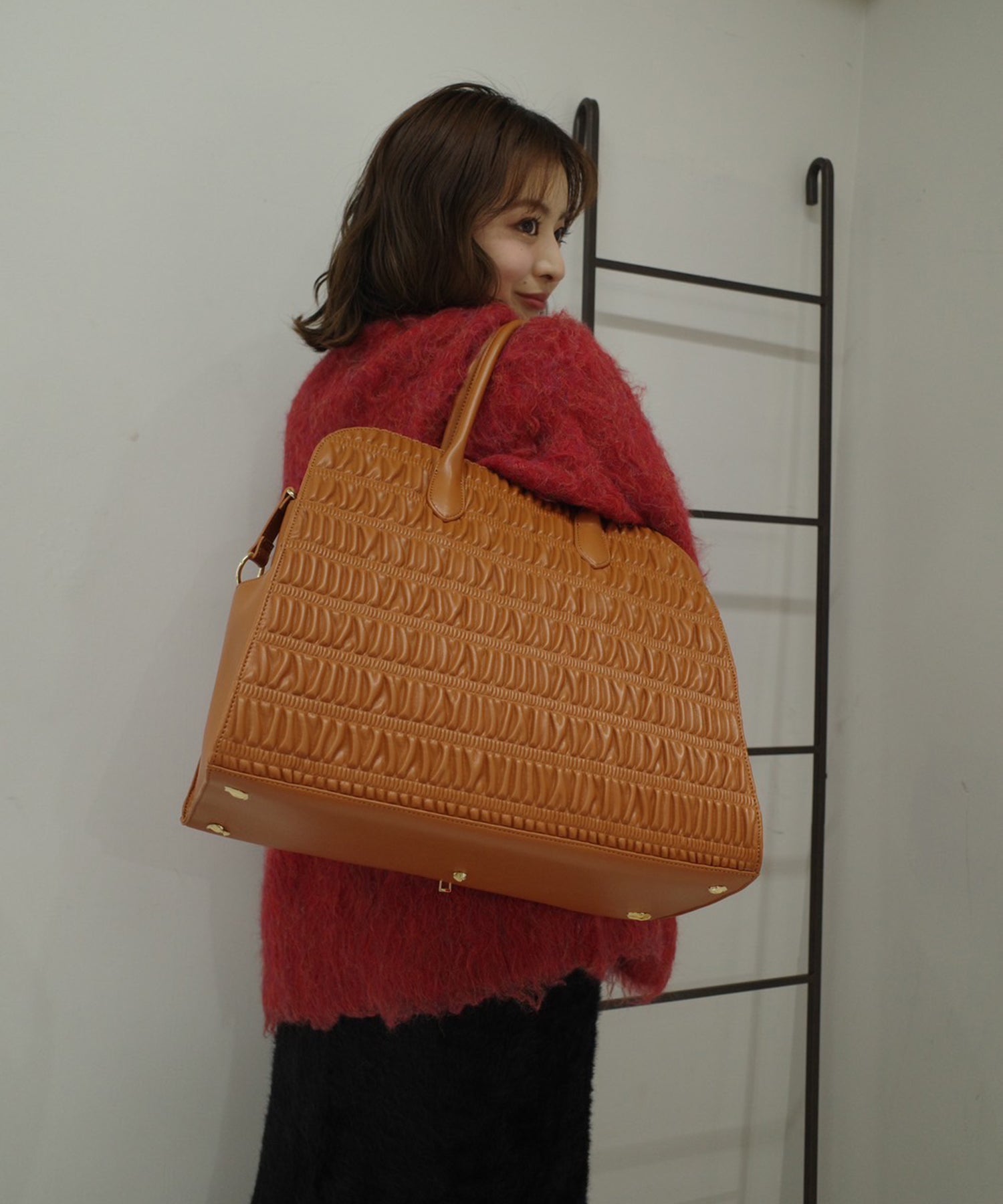 田中優衣様コラボアイテム】大容量 ロングショルダー付き マルチWAY