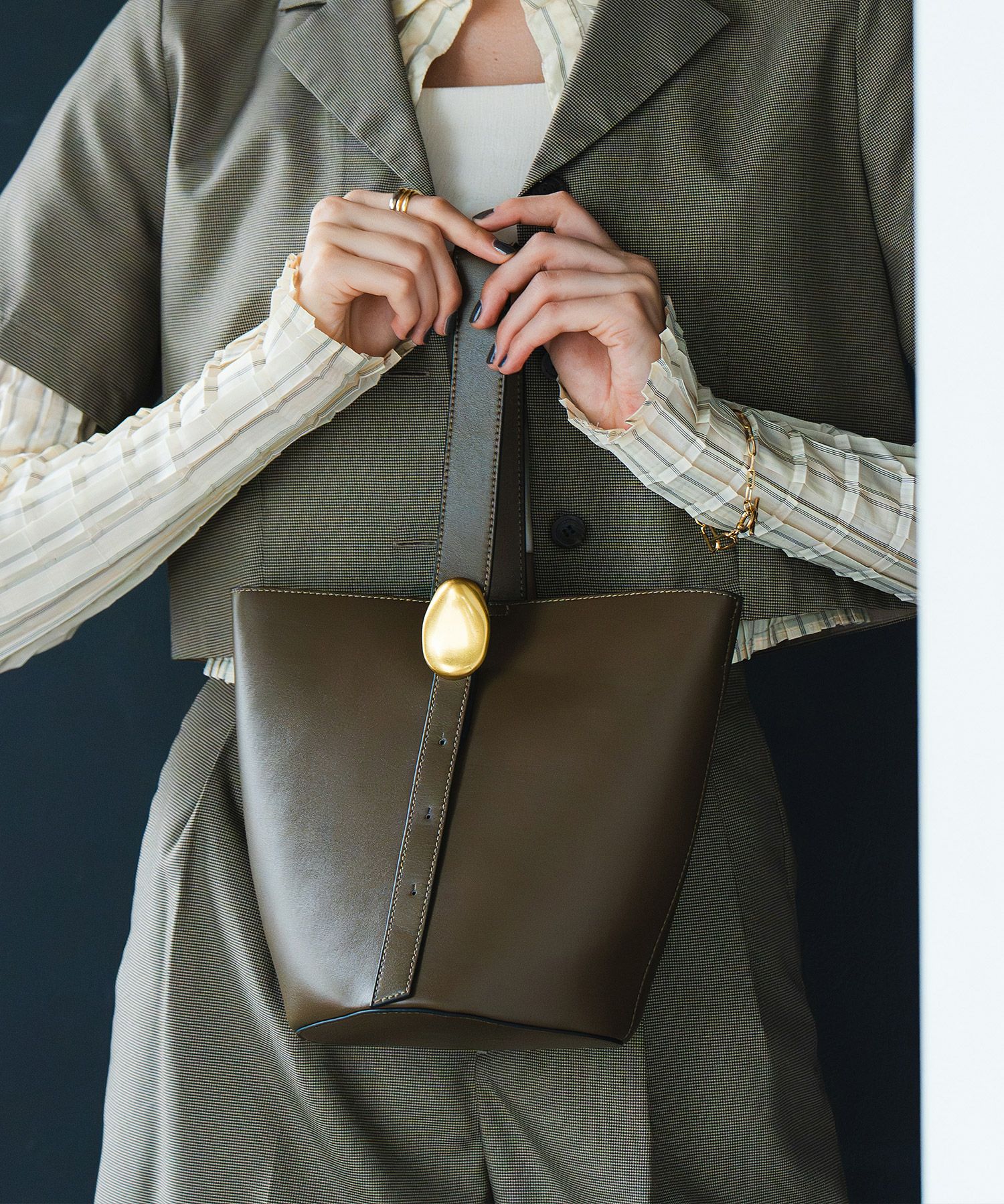 P &Mオーダー品 LA MARGE】本革 ワンハンドル ポイントモチーフ ショルダーバッグ