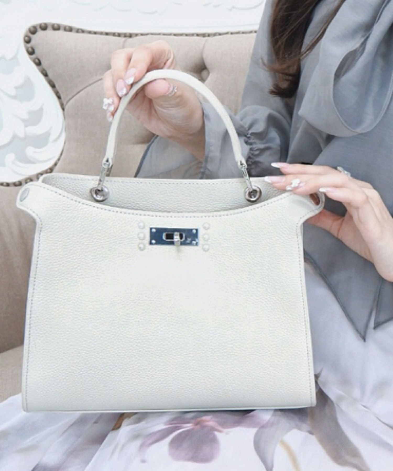 門脇 伶奈様コラボ フェミニン派さんのための大人の本革バッグ